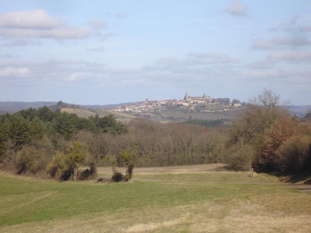Bed and Breakfast Au Cheval Bleu Fontenay-près-Vézelay Exterior foto